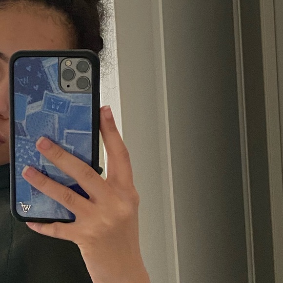 Iphone 11 pro max denim wildflower case. - Picture 2 of 2